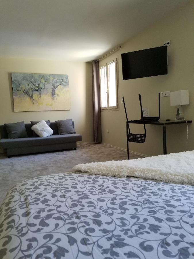 L'Oustaou Bed & Breakfast Chateau-Arnoux-Saint-Auban Ngoại thất bức ảnh