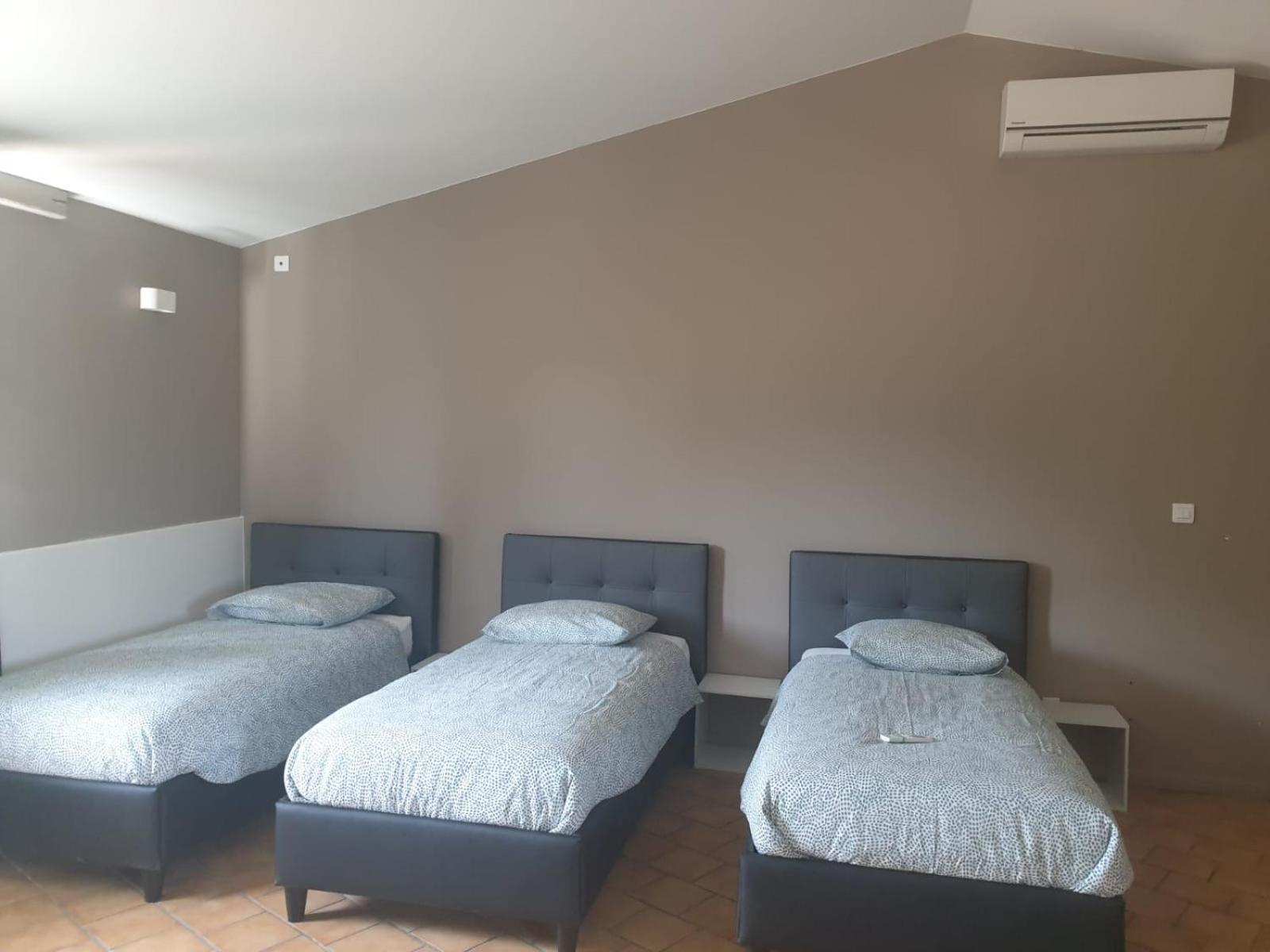 L'Oustaou Bed & Breakfast Chateau-Arnoux-Saint-Auban Ngoại thất bức ảnh